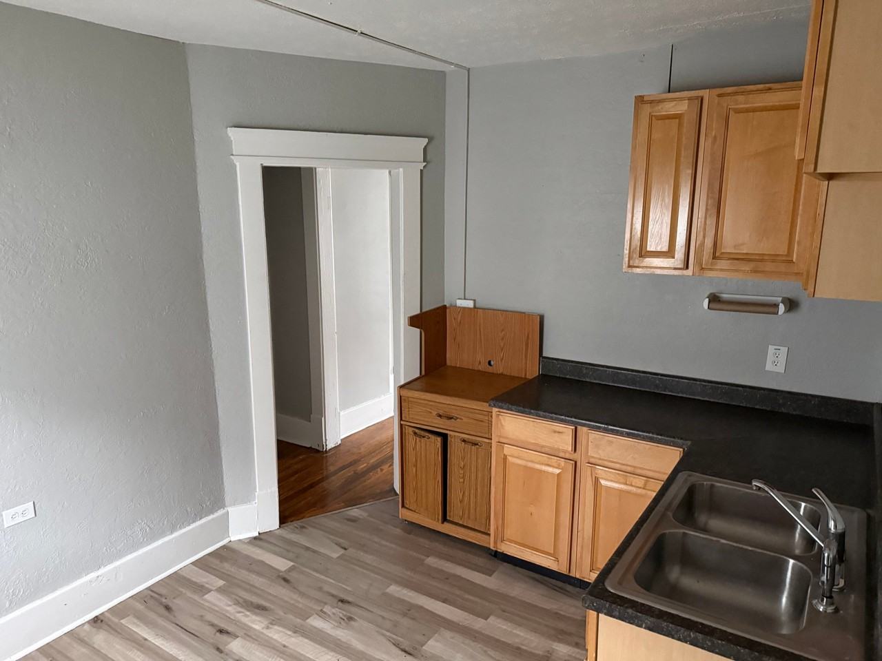 516 Washington Ave #516A - Photo 5 of 20