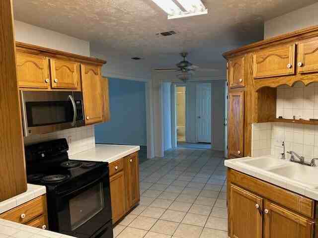 307 Whispering Pines Dr - Photo 2 of 4