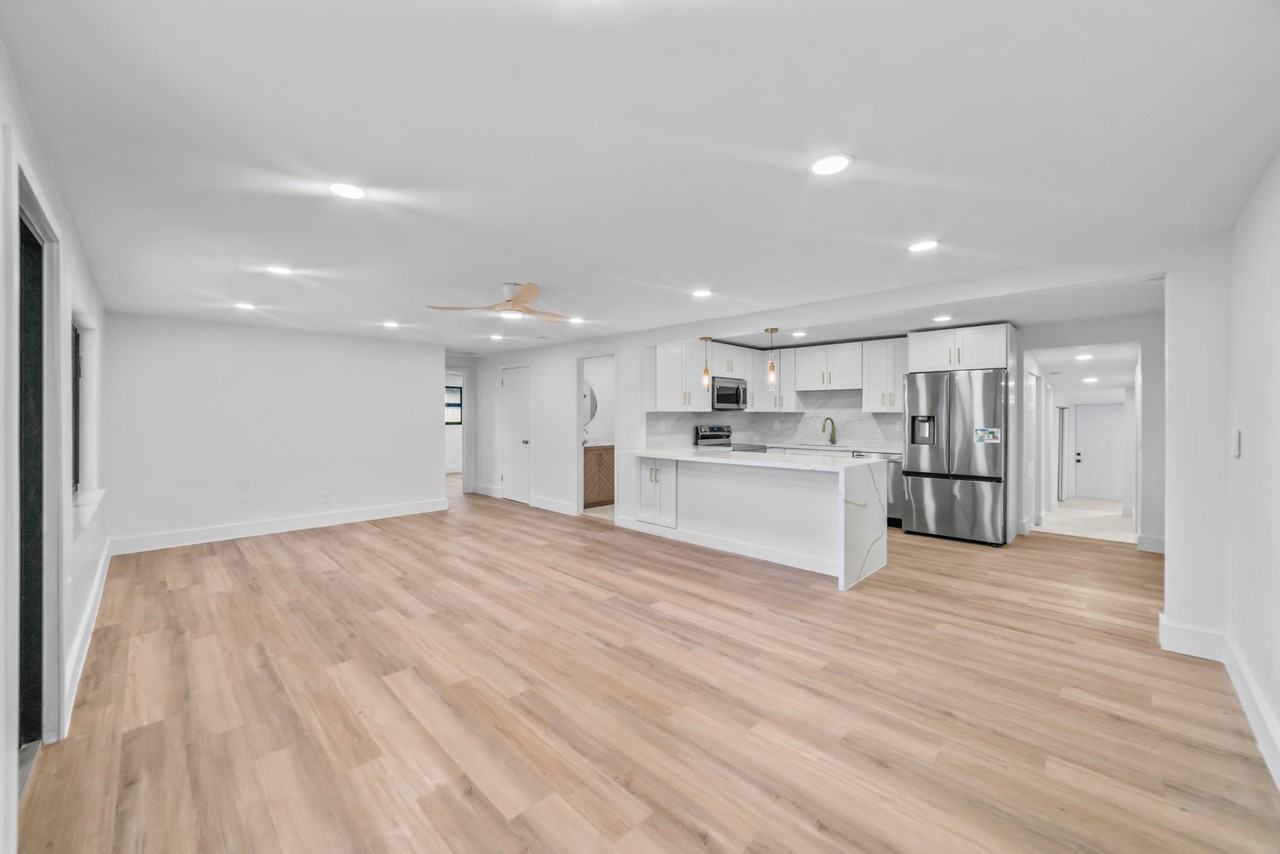4114 Sw 49th Ct - Photo 3 of 20