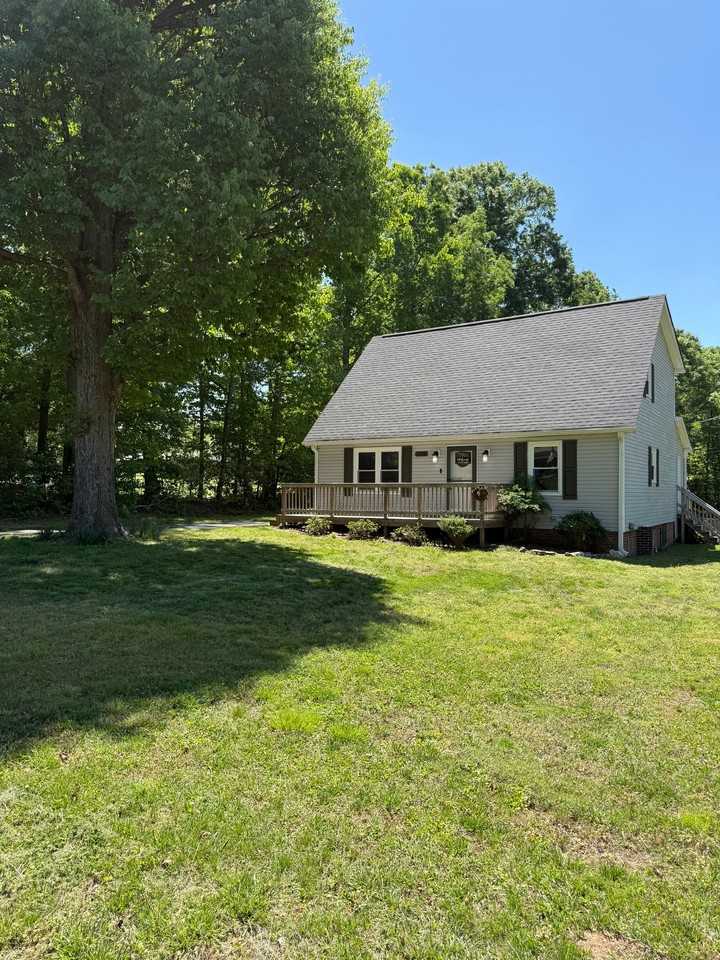 2146 Marwood Ln - Photo 2 of 15