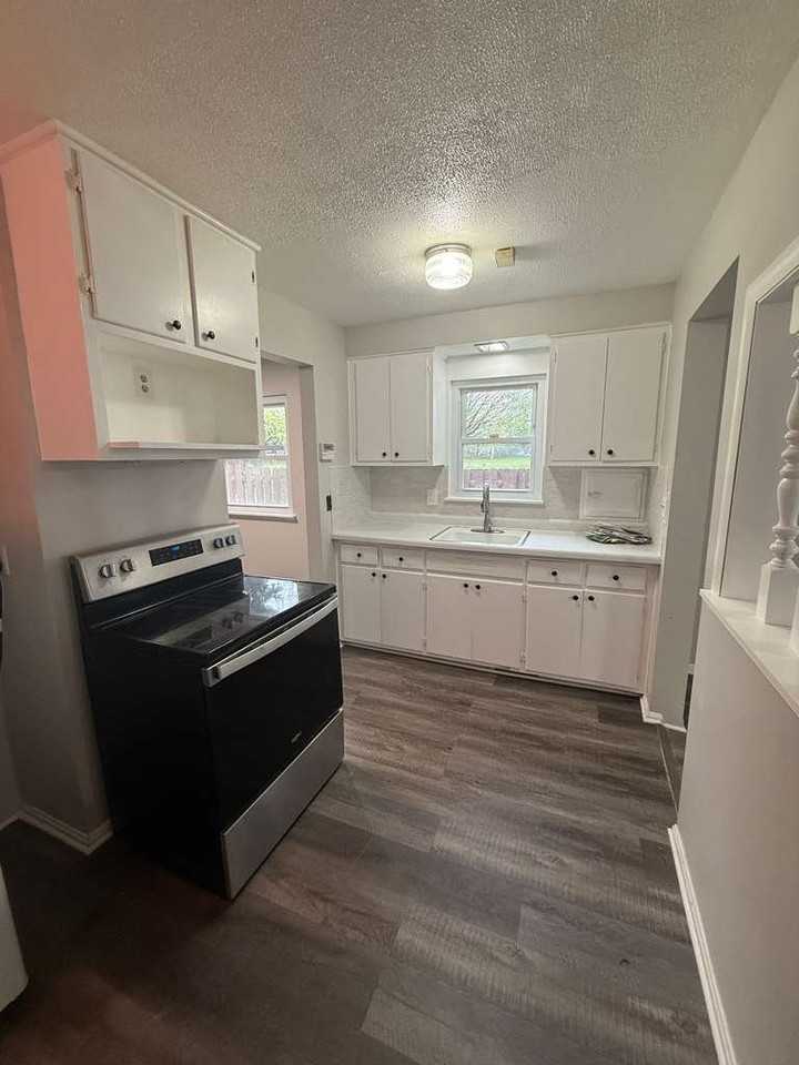 27190 Zeman Ave - Photo 7 of 21