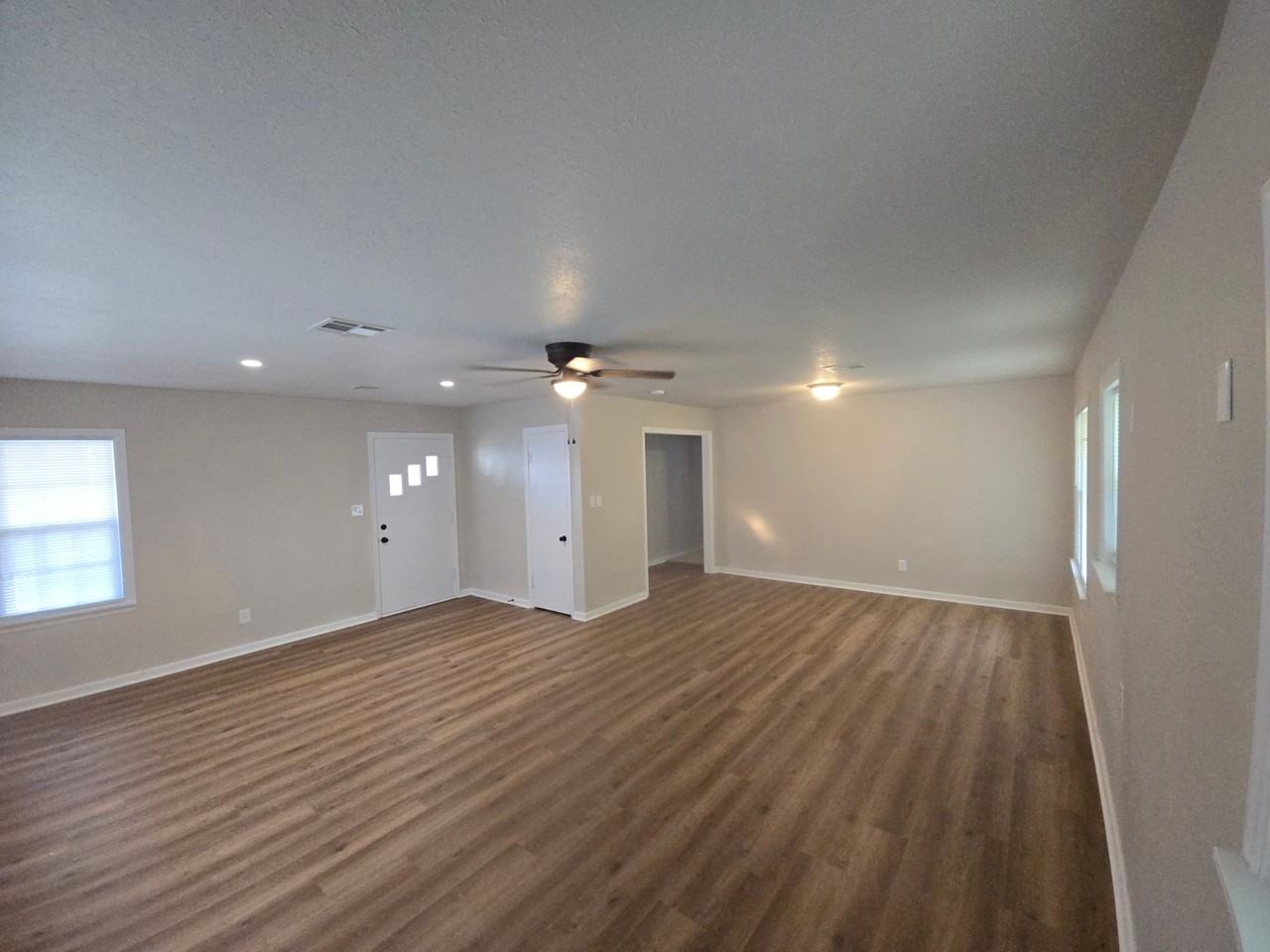 820 Jefferson St - Photo 6 of 18