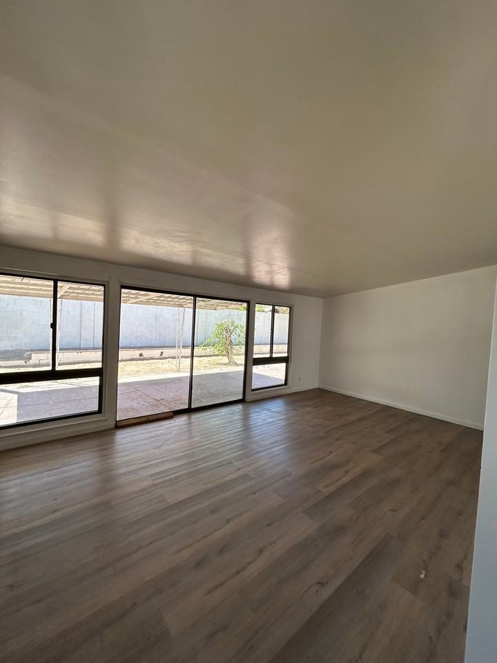 625 N 21st St - Photo 3 of 17