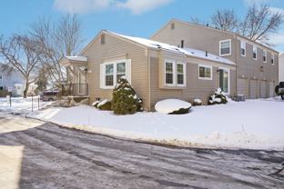 23737 Stonehenge Blvd - Photo 1 of 1