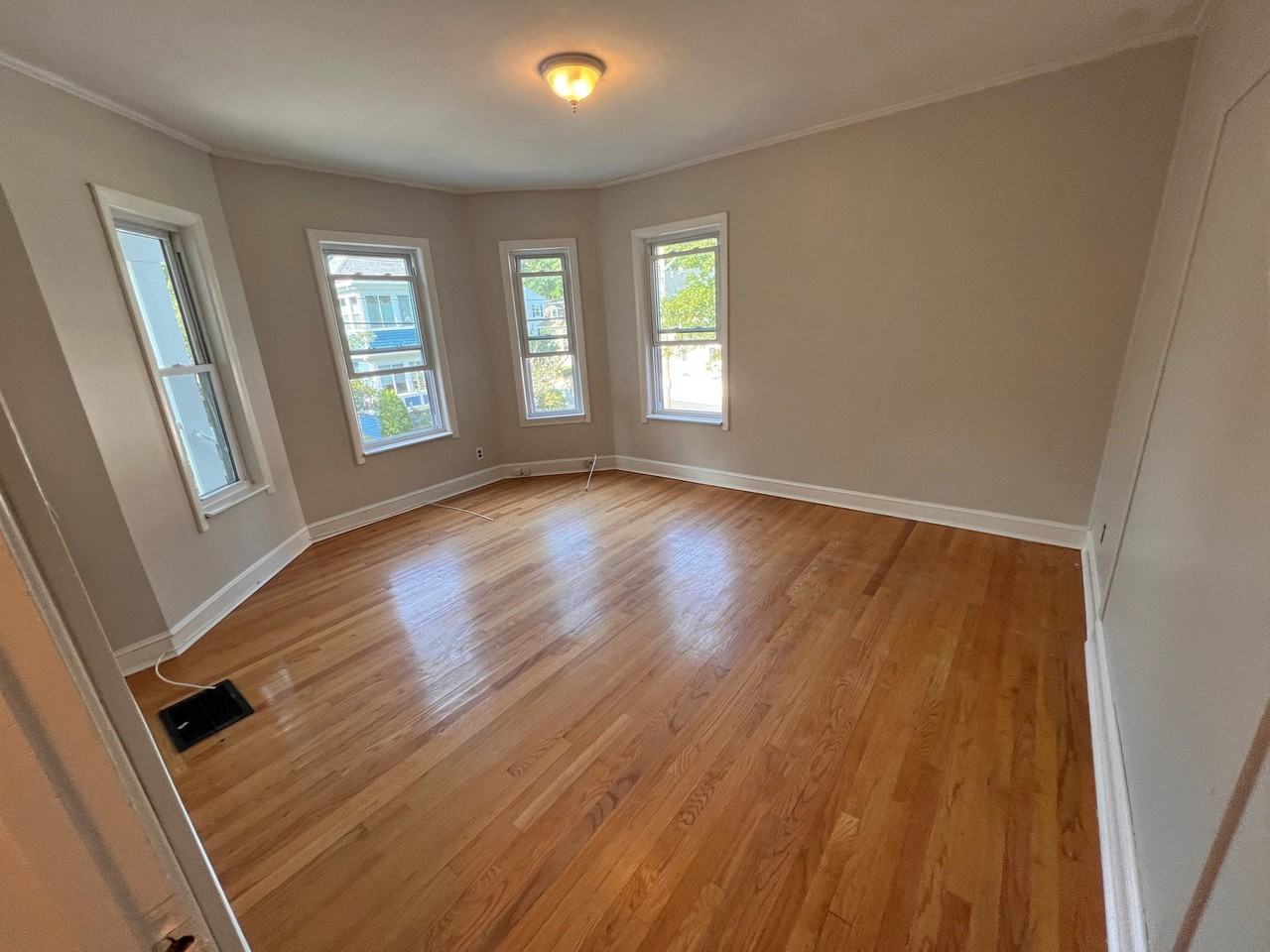 60 Pine St #1 - Photo 2 of 17