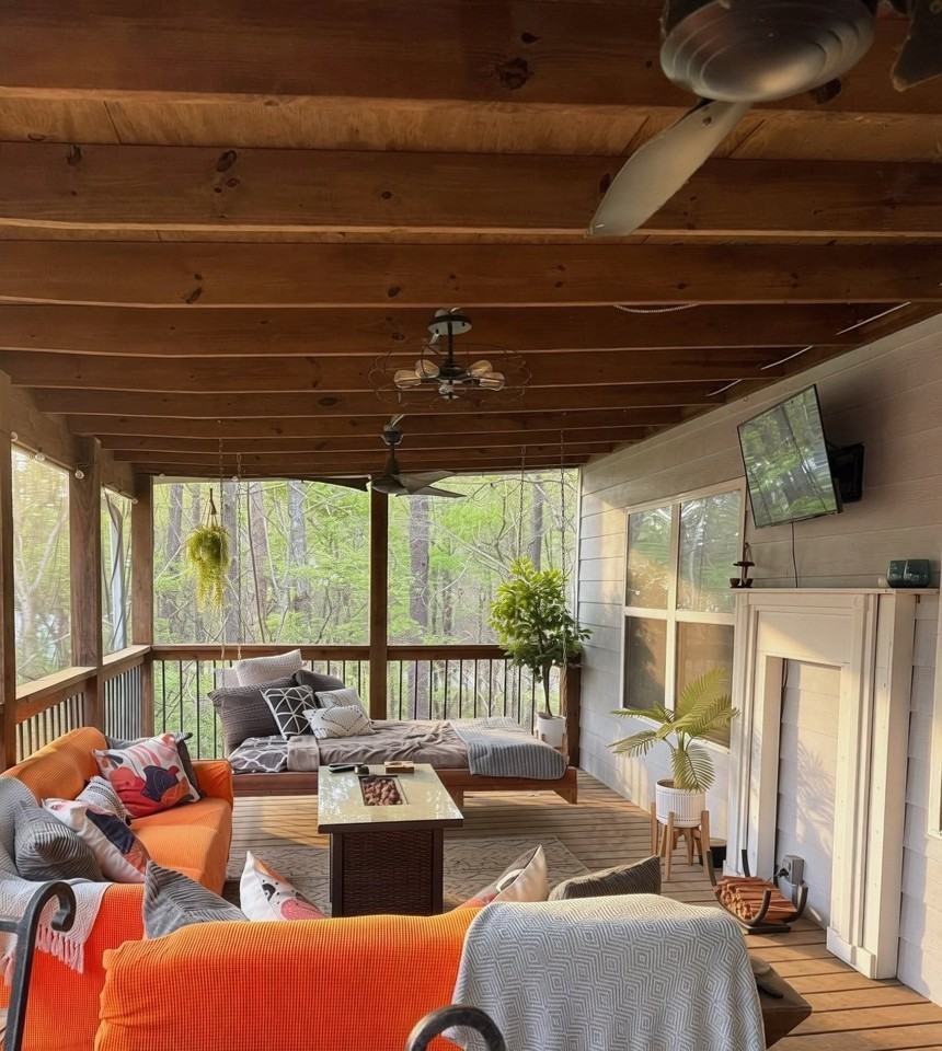 241 S Chattahoochee Dr - Photo 2 of 16