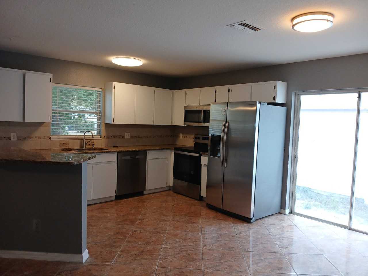 3847 51st Ave N - Photo 5 of 14