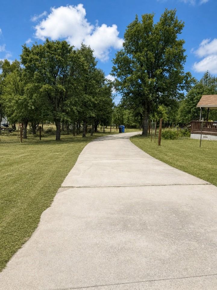 2984 Indian Hill Rd - Photo 3 of 15