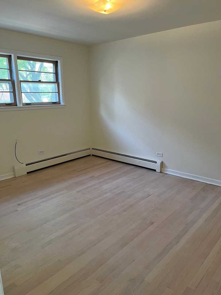 1712 N 35th Ave #1 - Photo 5 of 10