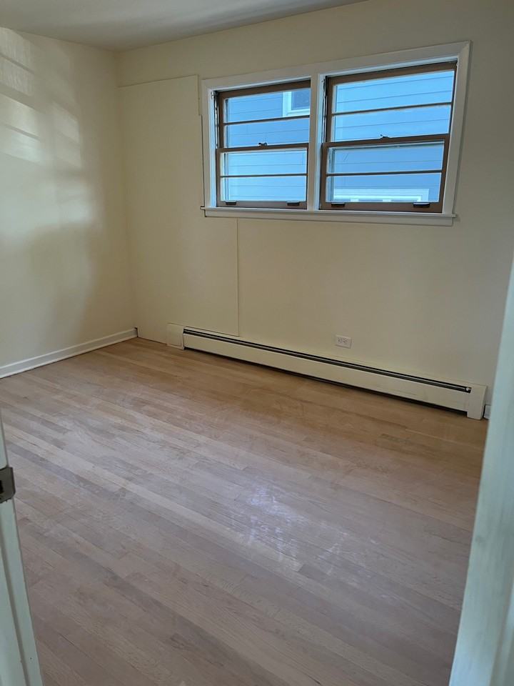 1712 N 35th Ave #1 - Photo 6 of 10