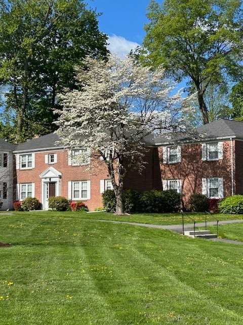 70 Mercury Ct - Photo 2 of 6