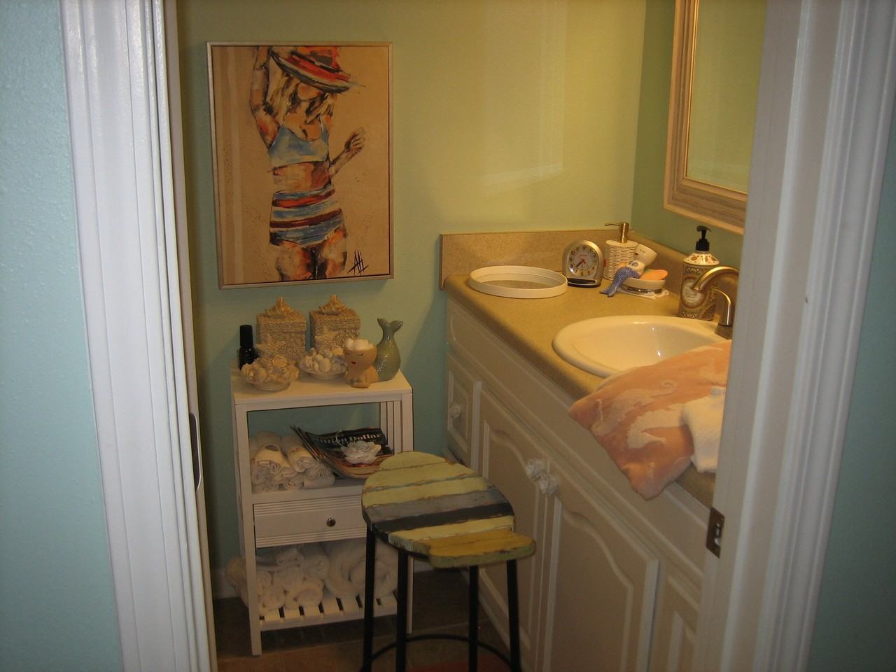 1128 N Alston St - Photo 5 of 20
