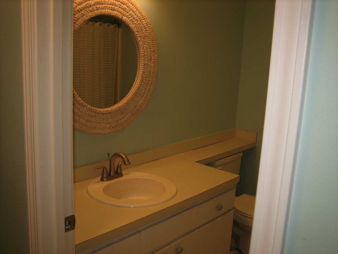 1128 N Alston St - Photo 7 of 20