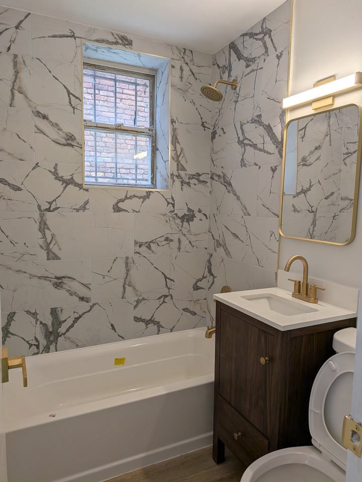 310 Eastern ParkWay - Photo 2 of 9