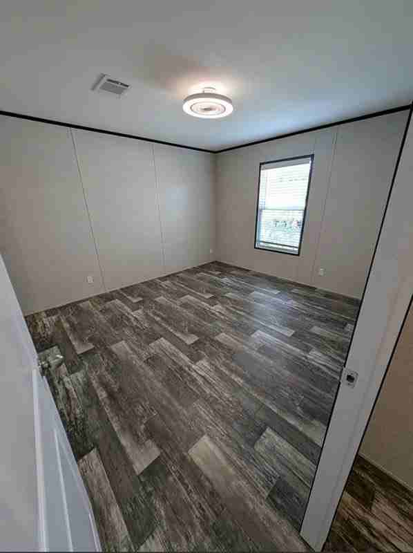402 Nw 48th Ter - Photo 3 of 10
