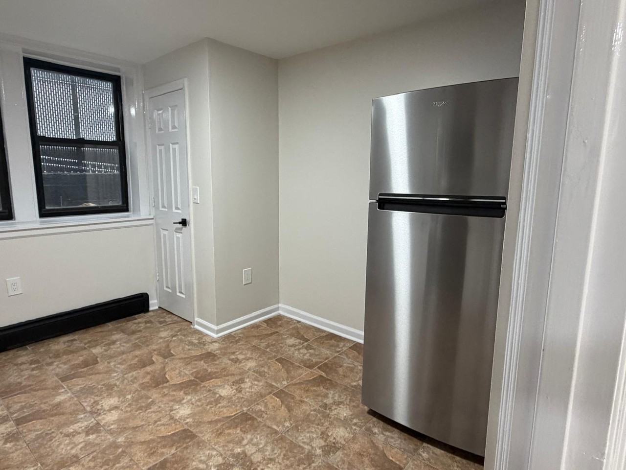 150 S. Harrison #1F - Photo 4 of 9