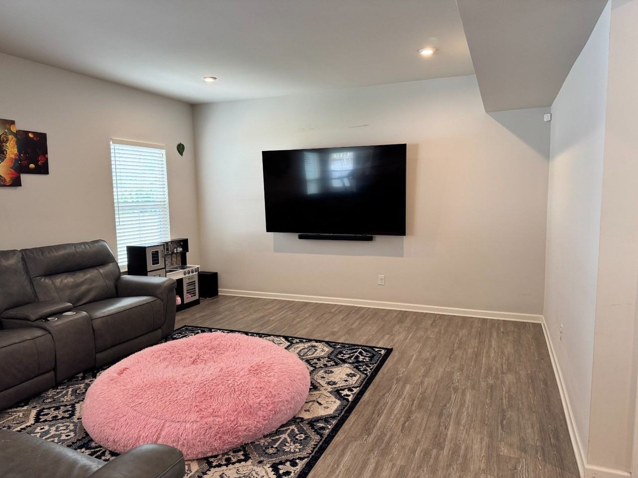 1705 Eastwick Ln - Photo 5 of 20