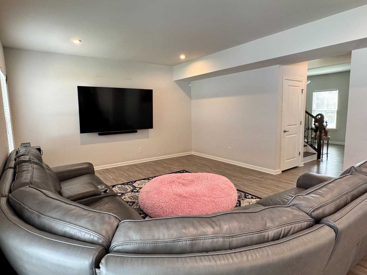 1705 Eastwick Ln - Photo 7 of 20