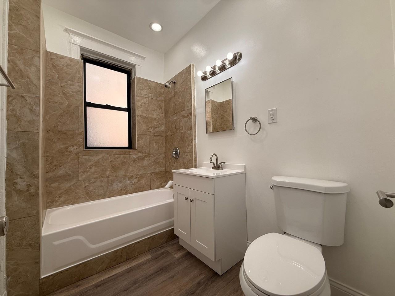5843 S Michigan Ave #2N - Photo 4 of 16