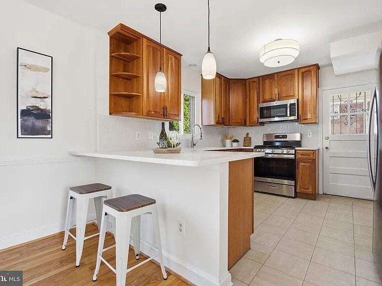11527 Grandview Ave - Photo 4 of 20
