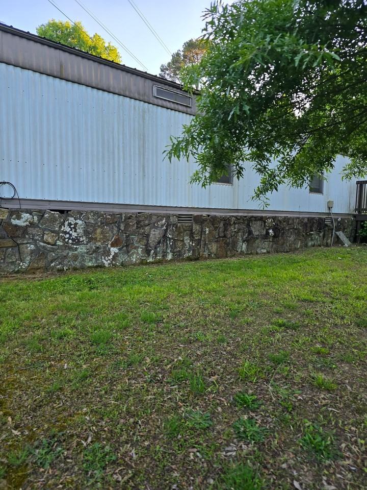 660 Lone Star Rd - Photo 4 of 5