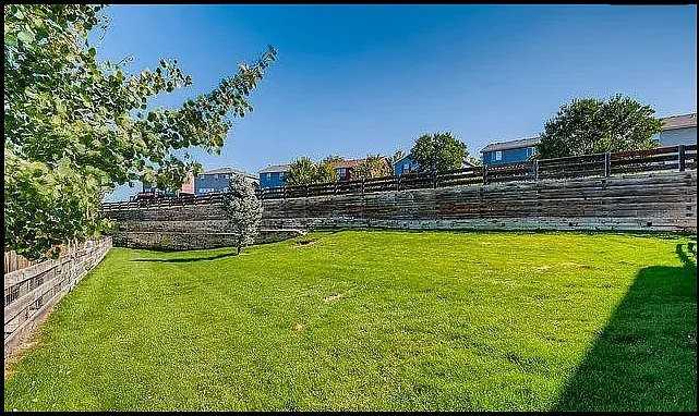 159 Montgomery Dr - Photo 4 of 18