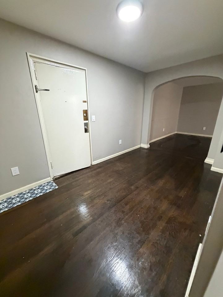 150 S Harrison St #1F - Photo 3 of 7
