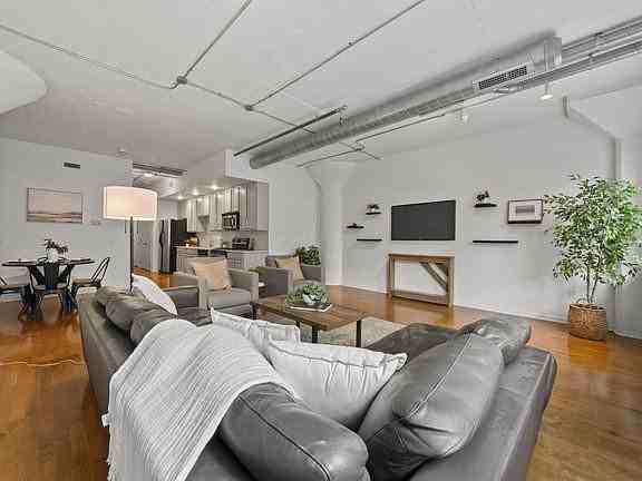 221 N Front St #33 - Photo 2 of 20