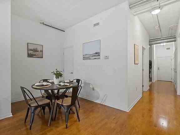 221 N Front St #33 - Photo 5 of 20