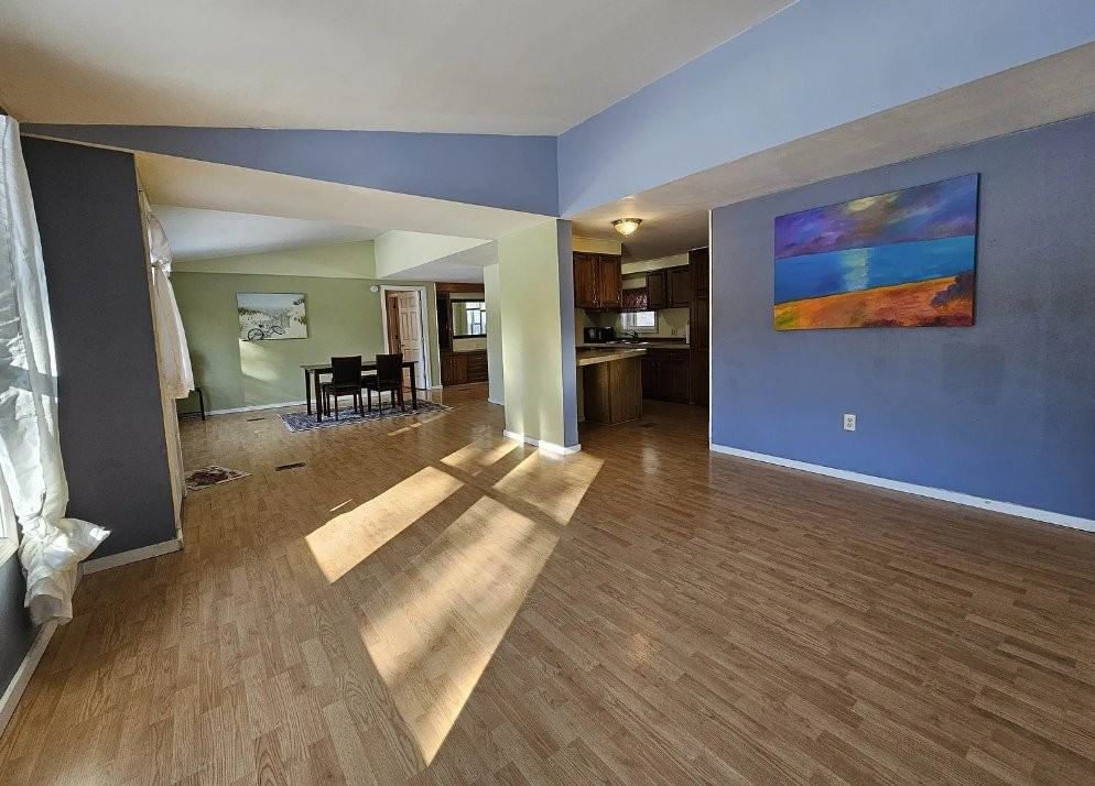 31 Silkwood Ave - Photo 2 of 9