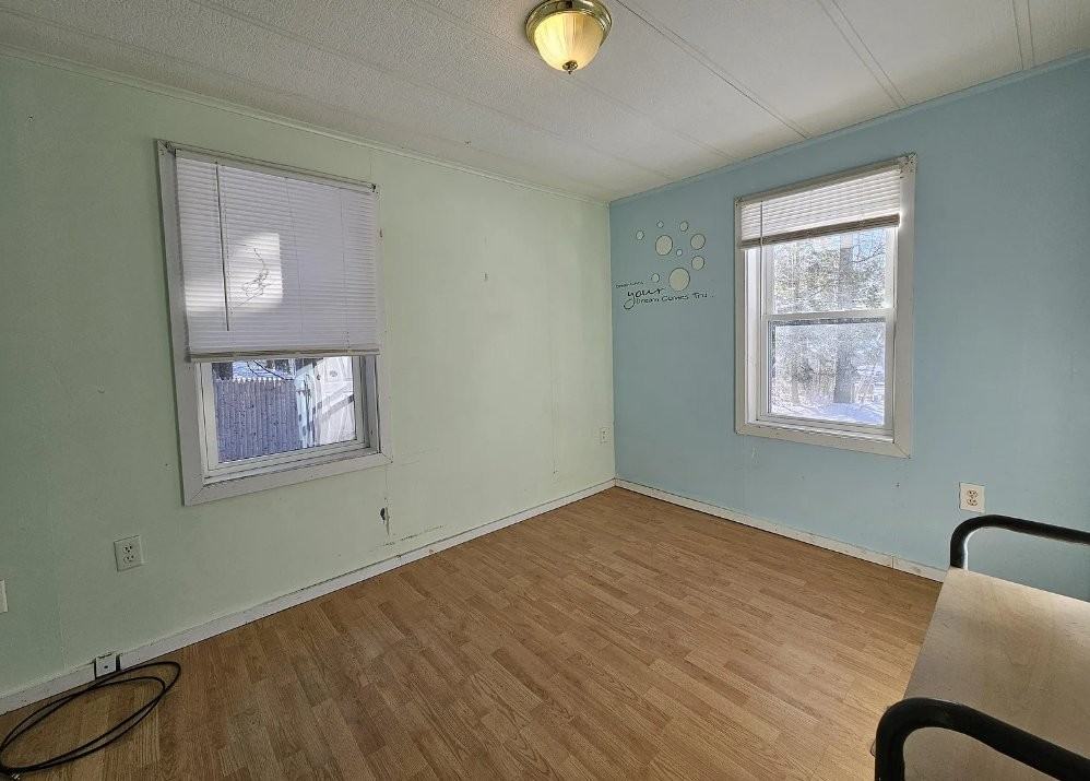 31 Silkwood Ave - Photo 6 of 9