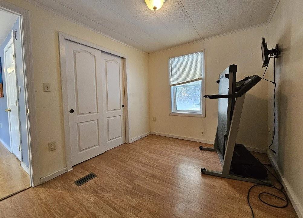 31 Silkwood Ave - Photo 7 of 9