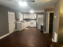 featured image of 906 Fairchild Ave #B