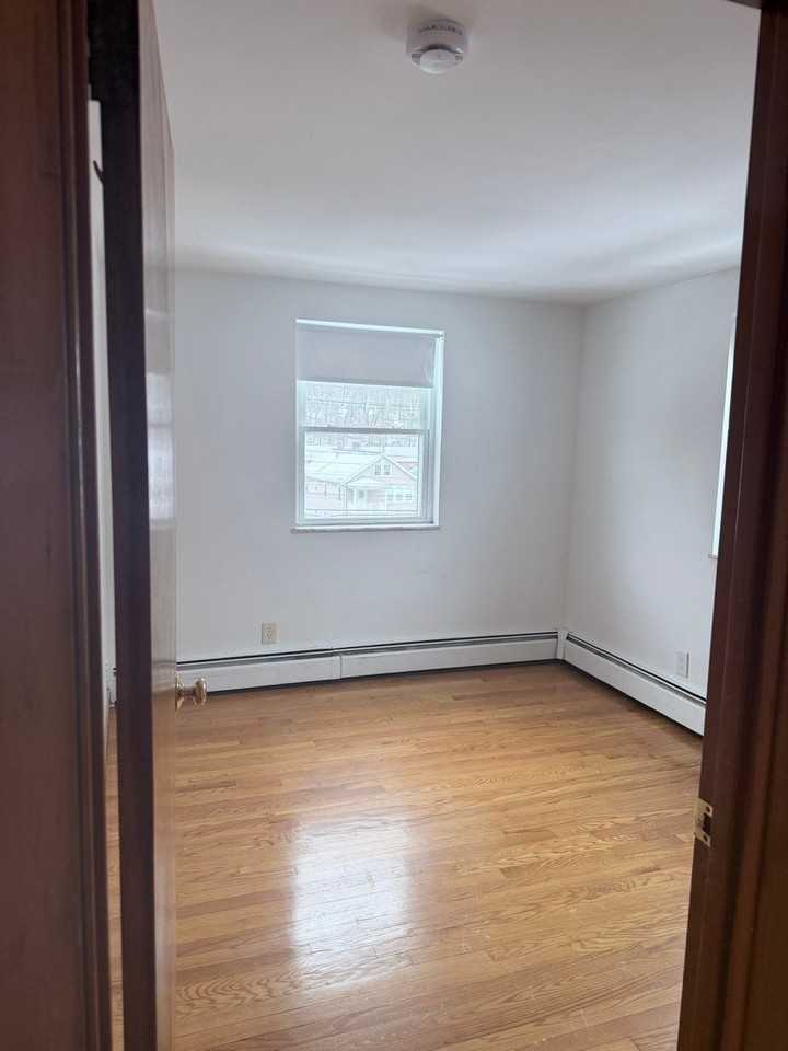 1122 Main St #D - Photo 2 of 5