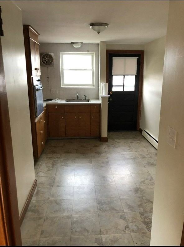 1122 Main St #D - Photo 4 of 5