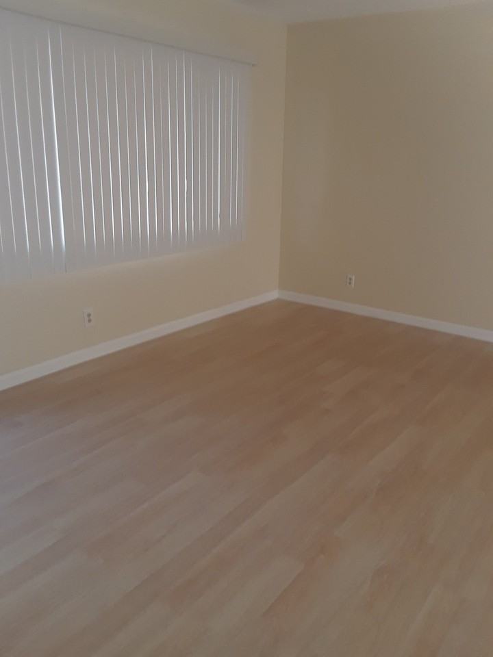 10726 Orange Grove Ave #21 - Photo 2 of 7