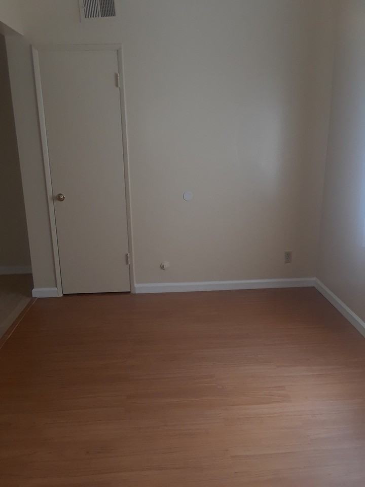 10726 Orange Grove Ave #21 - Photo 3 of 7