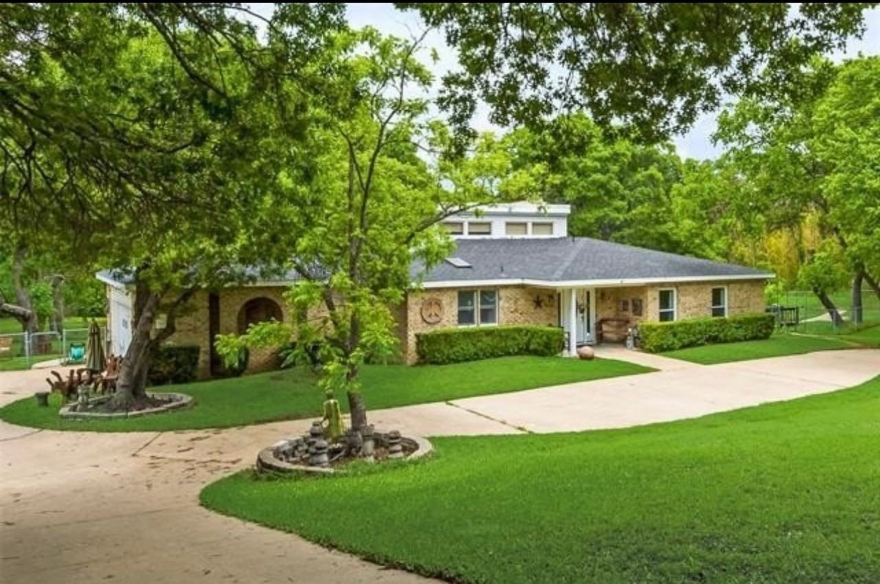 6049 W Red Bird Ln - Photo 4 of 19