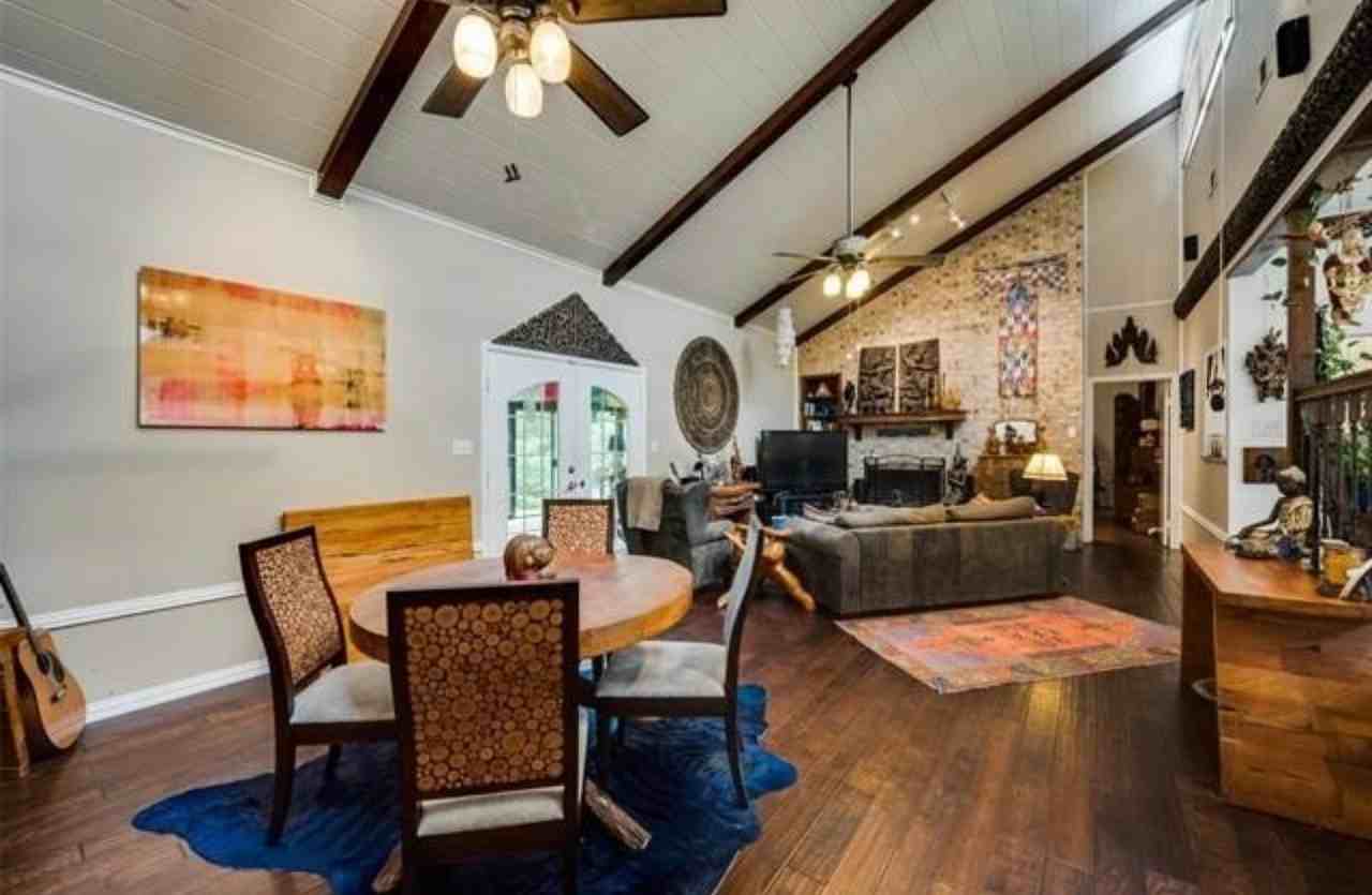 6049 W Red Bird Ln - Photo 7 of 19