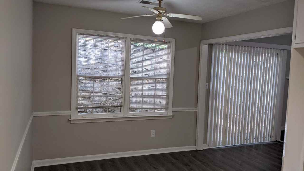 5507 Estates Ct - Photo 4 of 19
