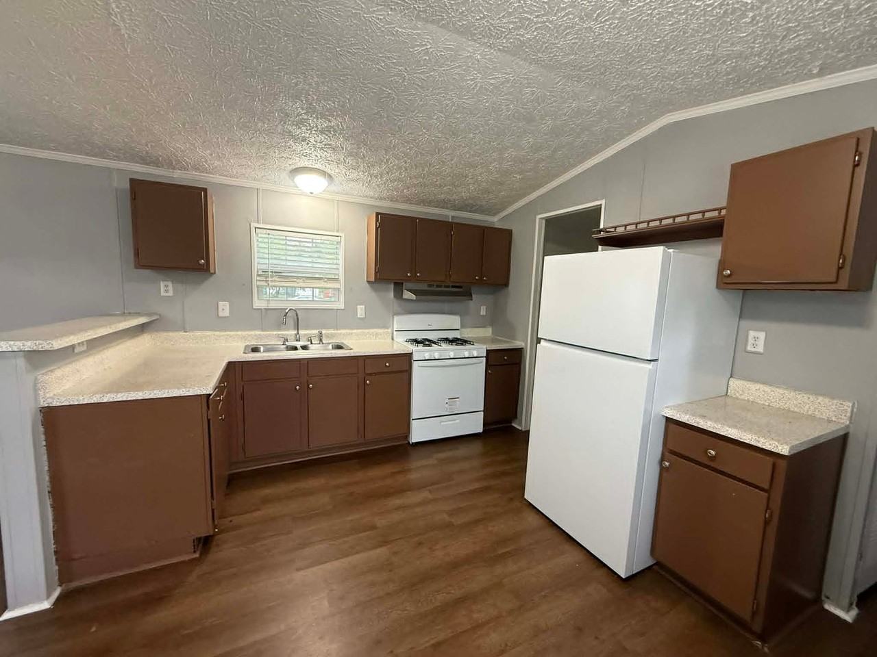 1236 N Oaklane Rd #254 - Photo 4 of 8