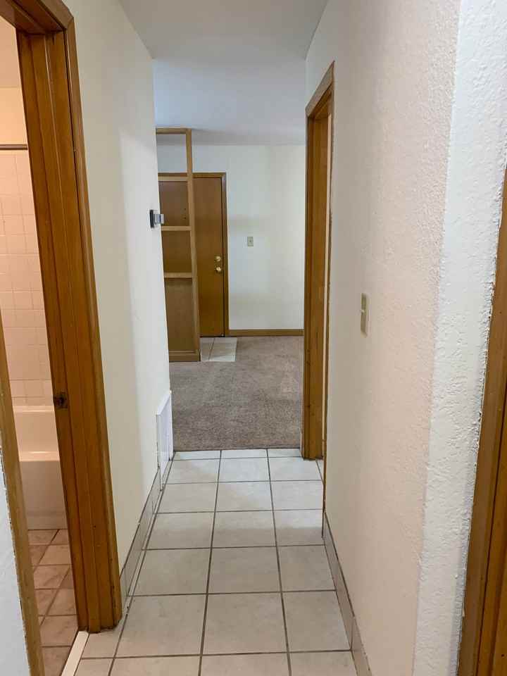 859 Saint Paul Ave #9 - Photo 3 of 14
