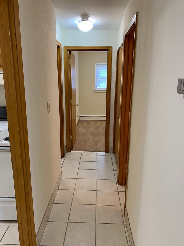 859 Saint Paul Ave #9 - Photo 4 of 14