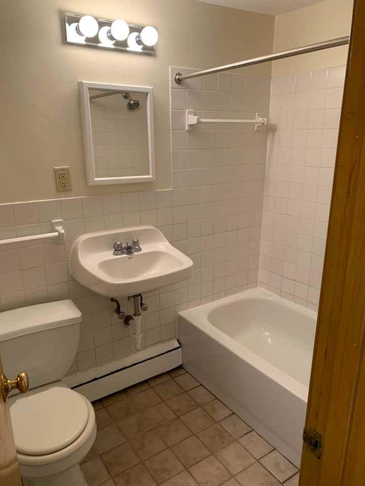 859 Saint Paul Ave #9 - Photo 5 of 14
