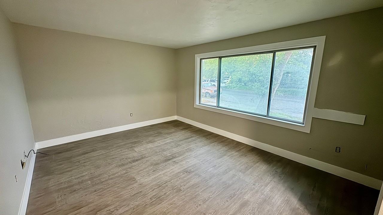 507 Linden Dr - Photo 2 of 14