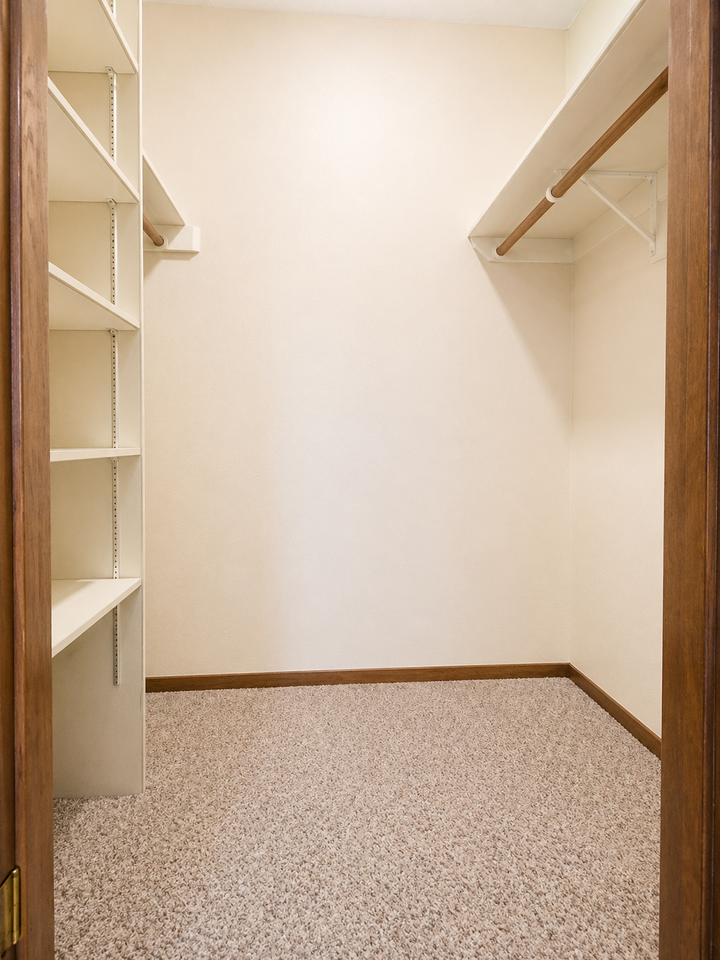 Village Green Apartments - Verndale - Photo 7 of 15