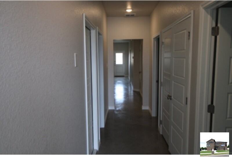 640 Pacific Crest Trl #B - Photo 3 of 22