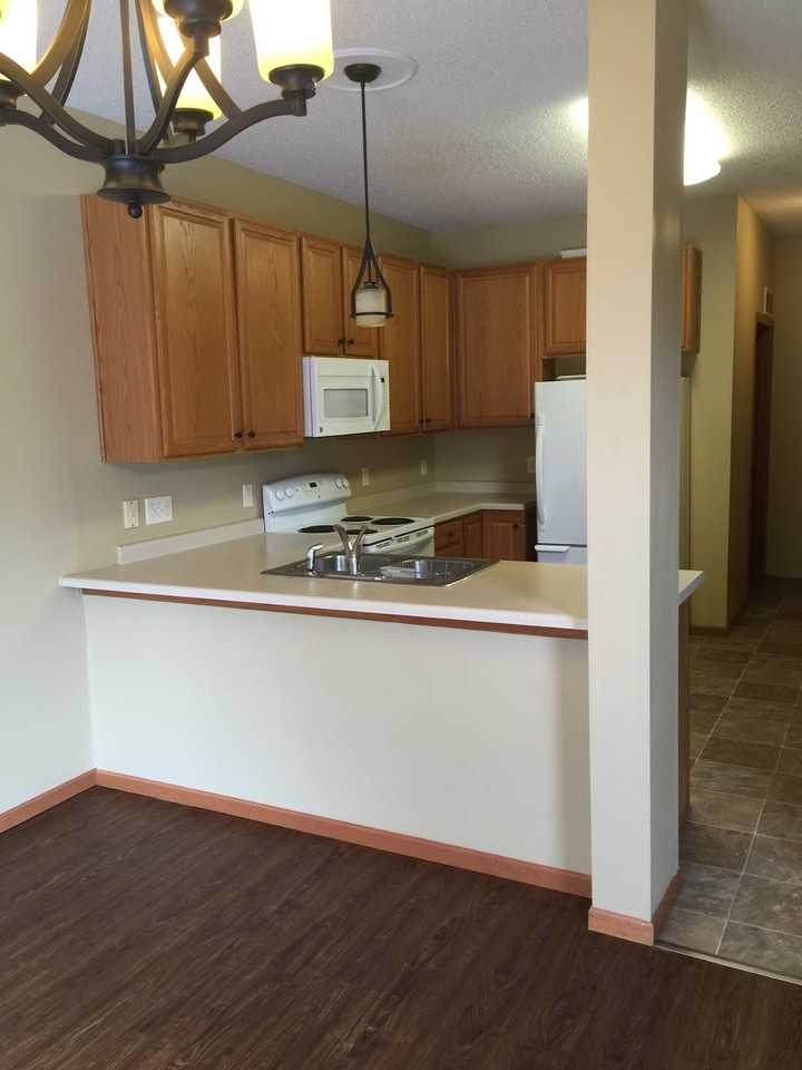 633 Kingfisher Ln #H - Photo 7 of 31