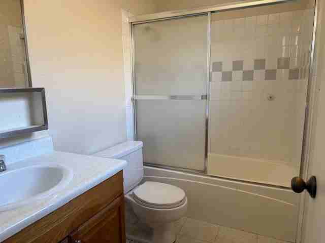 2044 S 11th Ave #1 - Photo 5 of 10
