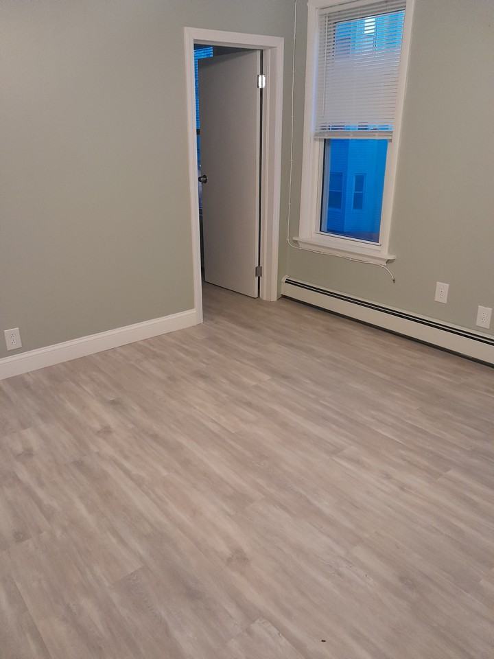 206 Paris St #2 - Photo 4 of 7